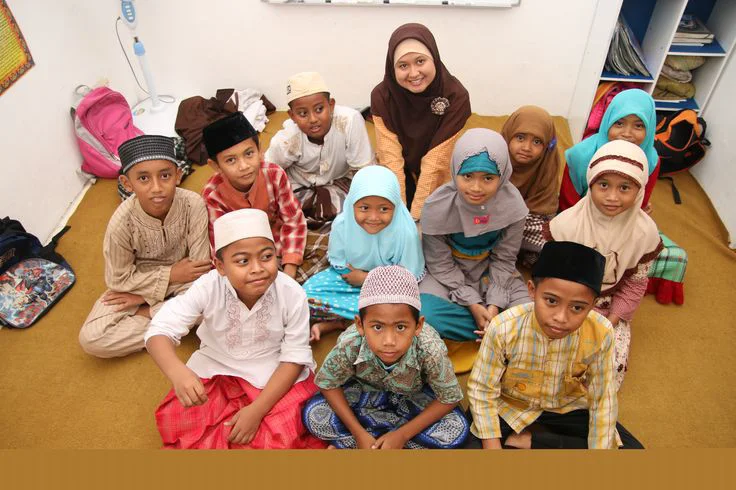 5 Keajaiban Sedekah Anak Yatim