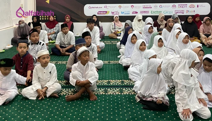 103 Anak Yatim Menerima Santunan dari Yayasan Alfatihah Periode Bulan Juni 2025
