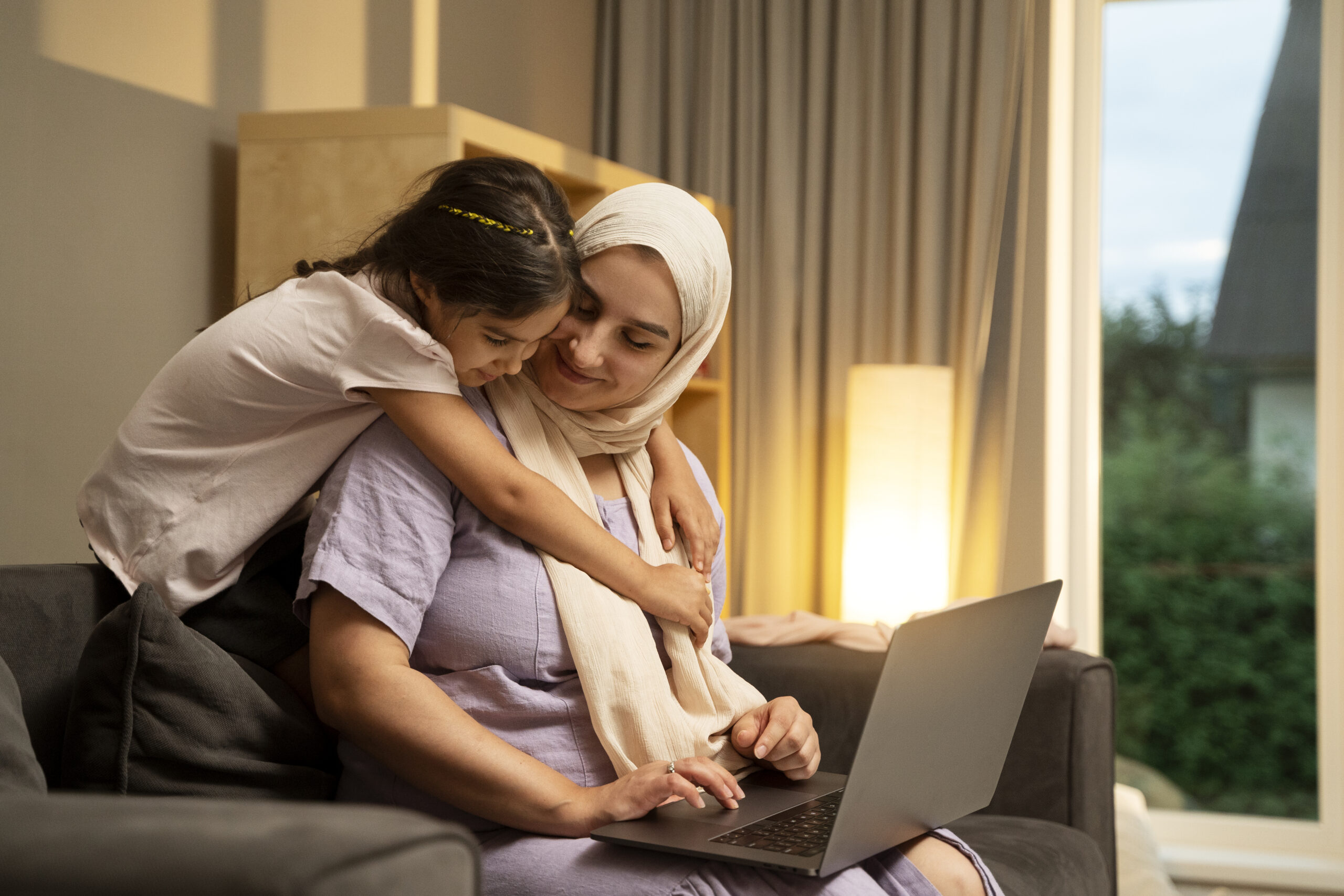 Parenting Islami di Era Modern: Tantangan Pola Asuh Anak dan Solusinya Menurut Ajaran Islam