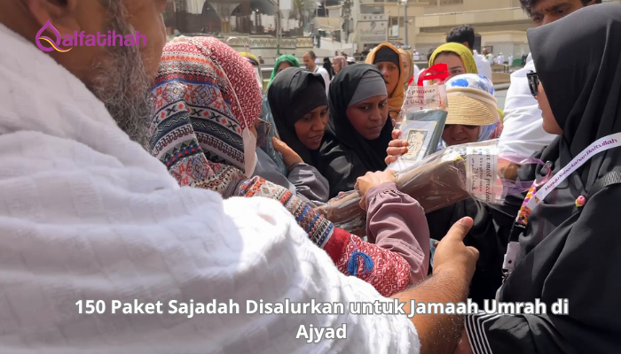 150 Paket Sajadah Disalurkan untuk Jamaah Umrah di Ajyad