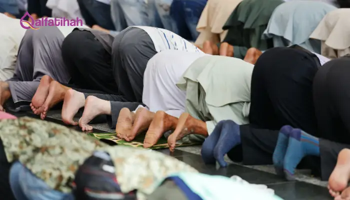 Ketika Aktivitas Kerja dan Ibadah Berjalan Bersamaan: 7 Cara Menata Rutinitas Muslim Muslimah